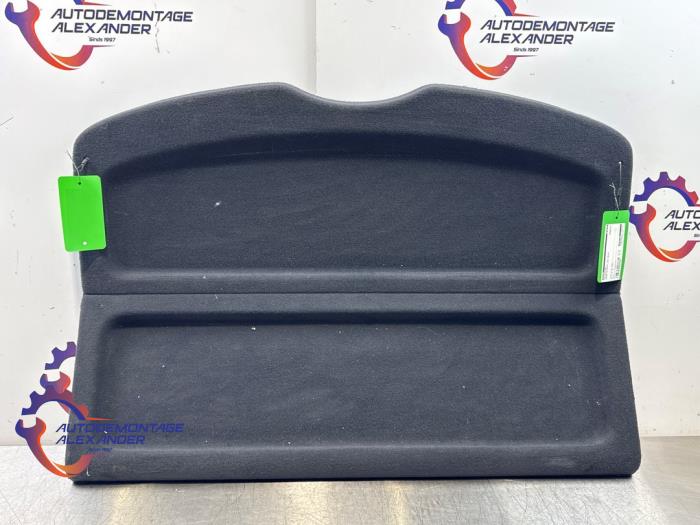 Parcel shelf