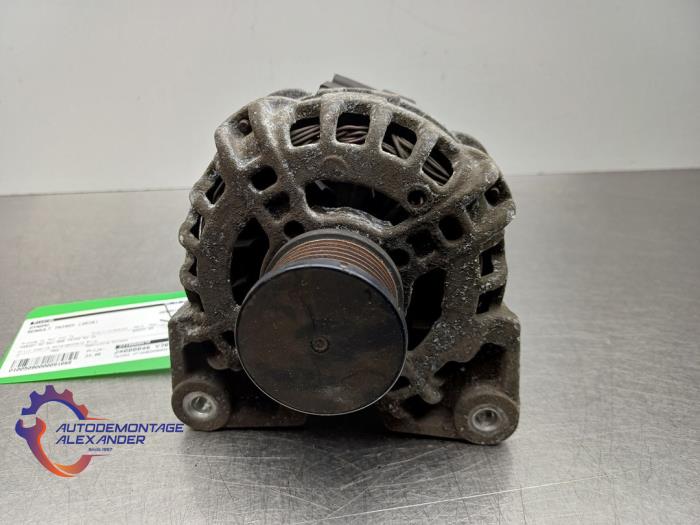 Gebrauchte Dynamo Renault Twingo III (AH) 0.9 Energy TCE 90 12V Preis € 40,00 Mit Mehrwertsteuer angeboten von Alexander Autodemontage