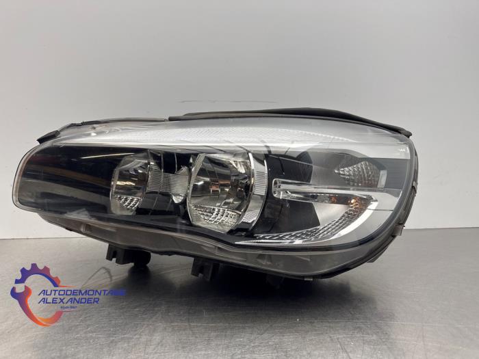 Gebrauchte Scheinwerfer links BMW 2 serie Active Tourer (F45) 218i 1.5 TwinPower Turbo 12V Preis € 150,00 Mit Mehrwertsteuer angeboten von Alexander Autodemontage