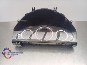 Begagnade Instrumentpanel Mercedes E (W212) E-220 CDI 16V BlueEfficiency Pris € 228,99 Inklusive moms erbjuds av Alexander Autodemontage