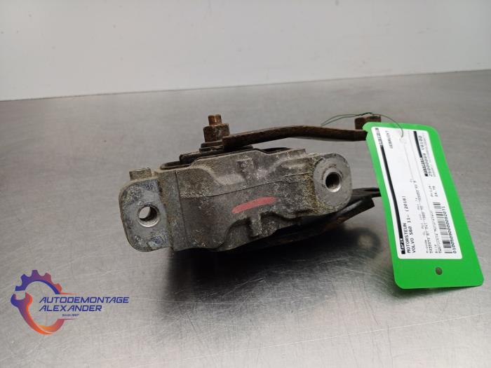 Used Engine mount Volvo S60 Cross Country (FH) 2.0 D4 16V Price € 30,00 Inclusive VAT offered by Alexander Autodemontage