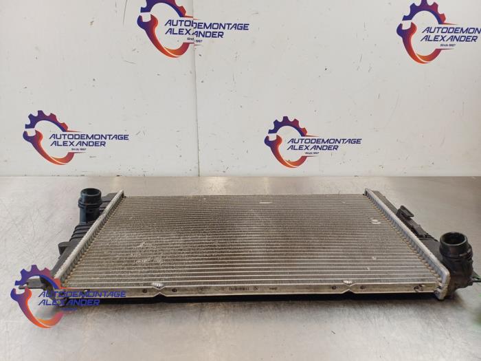 Usagé Radiateur BMW 1 serie (F21) 116i 1.6 16V Prix € 30,00 Prix TTC proposé par Alexander Autodemontage