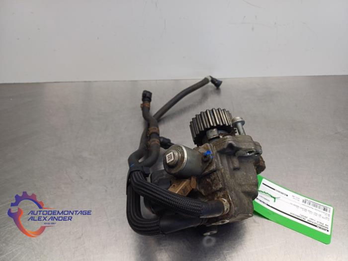 Mechanical fuel pumps with part number 04B130755E stock