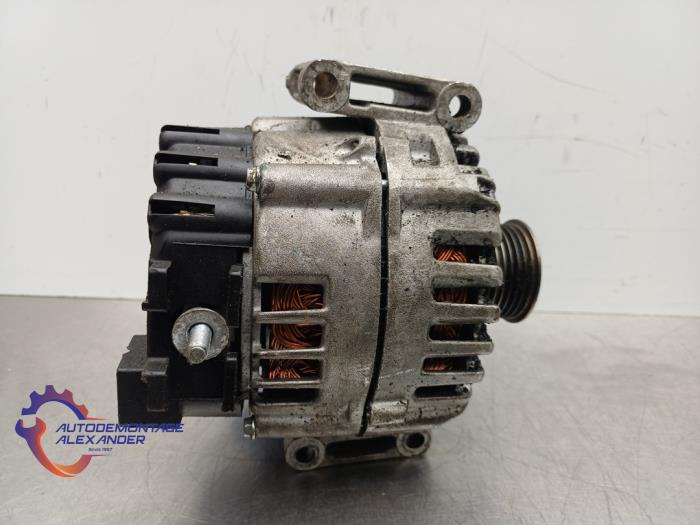 Dynamo van een Mercedes-Benz GLK (204.7/9) 2.2 220 CDI 16V BlueEff.,BlueTEC 4-Matic 2012