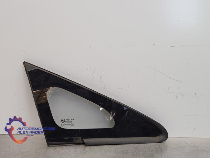 Usados Ventanilla triangular derecha delante Kia Rio III (UB) 1.2 CVVT 16V Precio € 39,99 IVA incluido ofrecido por Alexander Autodemontage