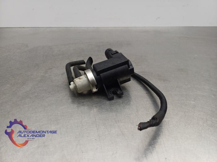 Begagnade ABS-sensor Volkswagen Passat Variant (3C5) 1.6 TDI 16V Bluemotion Pris € 27,50 Inklusive moms erbjuds av Alexander Autodemontage