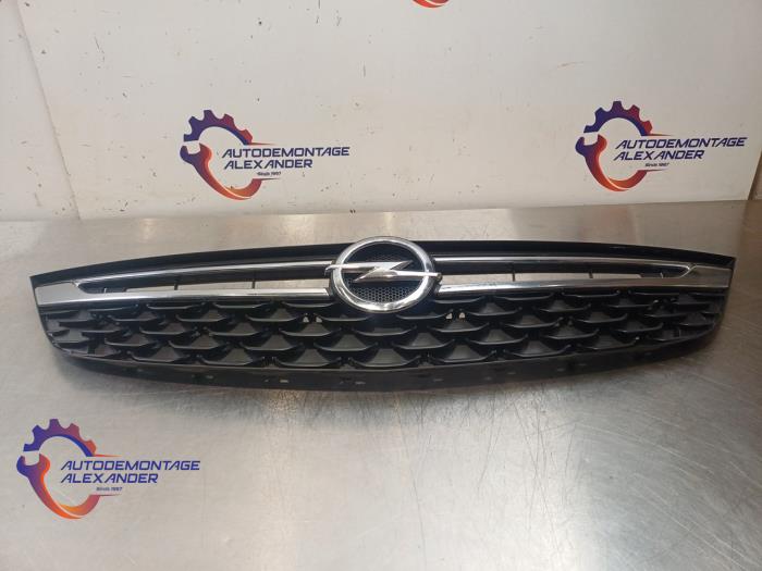Używane Grill Opel Astra K Sports Tourer 1.4 Turbo 16V Cena € 302,50 Z VAT oferowane przez Alexander Autodemontage