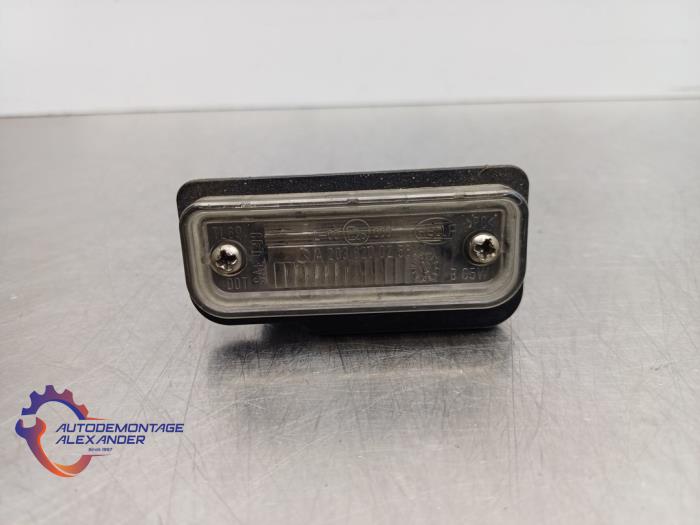 Usagé Eclairage immatriculation Mercedes CLS (C219) 350 3.5 V6 18V Prix € 9,99 Prix TTC proposé par Alexander Autodemontage