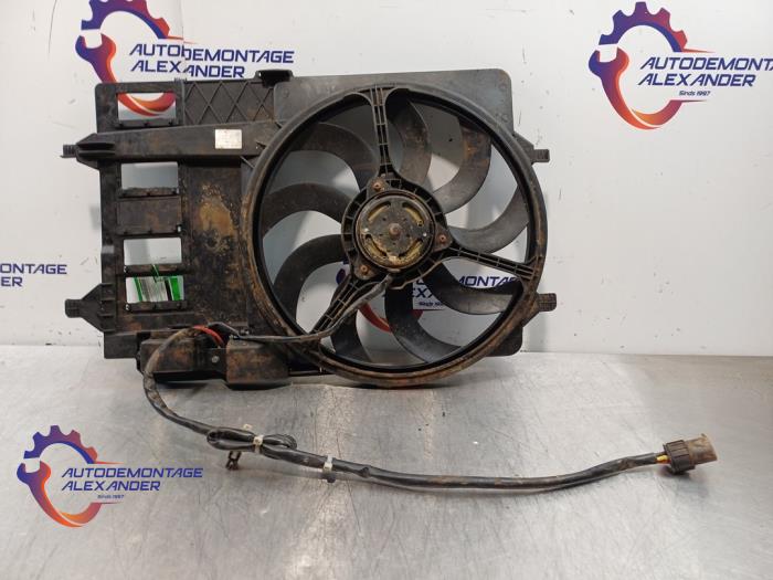 Używane Wentylator BMW Mini (R50/53) 1.6 16V Cooper Cena € 36,29 Z VAT oferowane przez Alexander Autodemontage