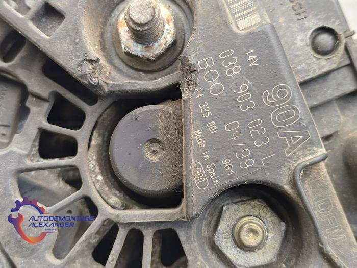 Dynamo van een Audi A3 (8L1) 1.8 T 20V 2002