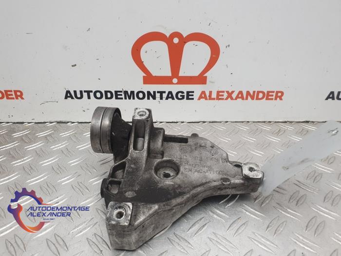Usados Rodillo tensor correa múltiple Volkswagen Polo V (6R) 1.2 TSI Precio € 40,00 IVA incluido ofrecido por Alexander Autodemontage