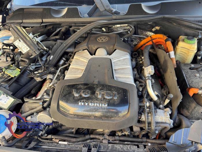 Usagé Pompe de direction Volkswagen Touareg (7PA/PH) 3.0 V6 24V TSI Hybrid Prix € 650,00 Règlement à la marge proposé par Alexander Autodemontage