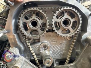 Motor van een Ford Transit 2.0 TDCi 16V Eco Blue 165 2023