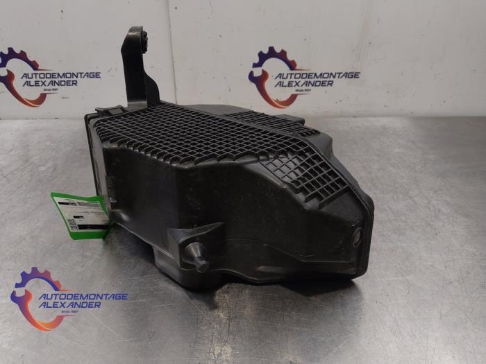 Gebrauchte Luftfiltergehäuse Renault Clio IV (5R) 0.9 Energy TCE 90 12V Preis € 20,00 Mit Mehrwertsteuer angeboten von Alexander Autodemontage