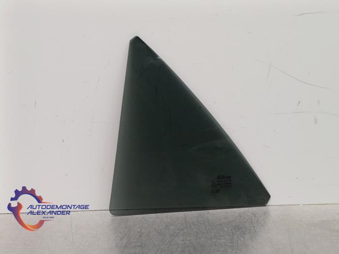 Usados Ventanilla triangular izquierda detrás Kia Rio IV (YB) 1.2 MPI 16V Precio € 30,00 IVA incluido ofrecido por Alexander Autodemontage