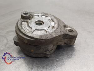 Spanrolle multiriem van een Land Rover Discovery Sport (LC) 2.0 TD4 180 16V