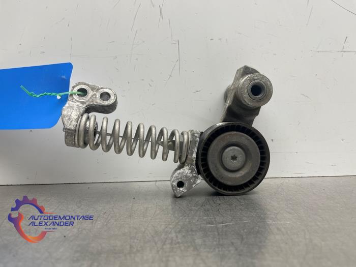 Usados Rodillo tensor correa múltiple Volvo V60 II (ZW) 2.0 D4 16V Precio € 40,00 IVA incluido ofrecido por Alexander Autodemontage