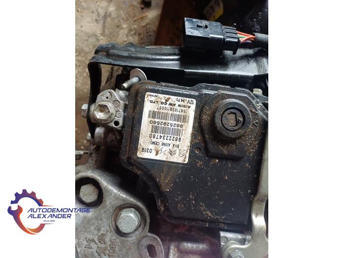 Getriebe van een Peugeot 308 (L3/L8/LB/LH/LP) 1.2 12V e-THP PureTech 130 2019