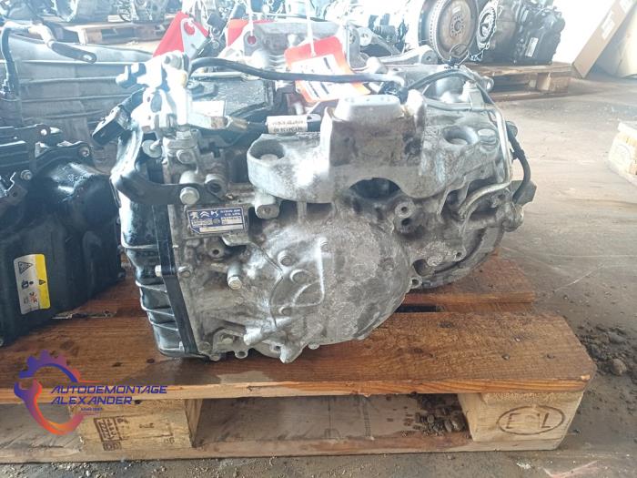 Getriebe van een Peugeot 308 (L3/L8/LB/LH/LP) 1.2 12V e-THP PureTech 130 2019