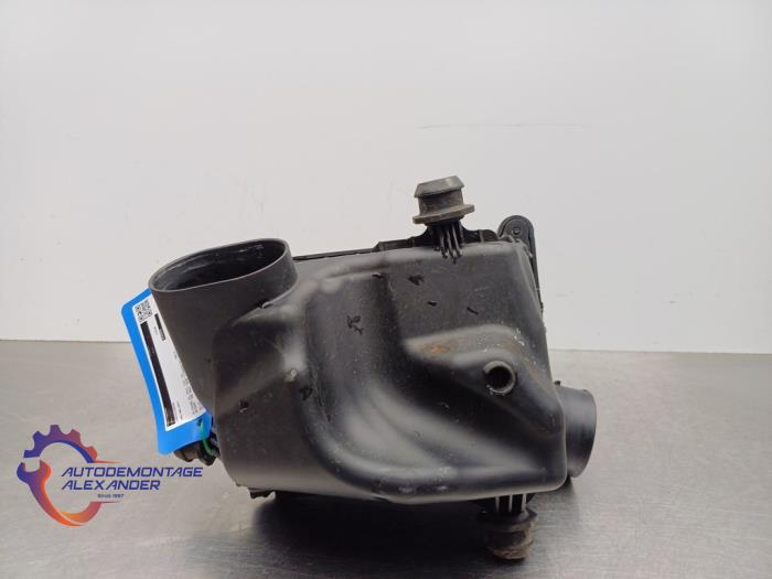 Begagnade Luftfilterhus Opel Karl 1.0 12V Pris € 24,99 Inklusive moms erbjuds av Alexander Autodemontage