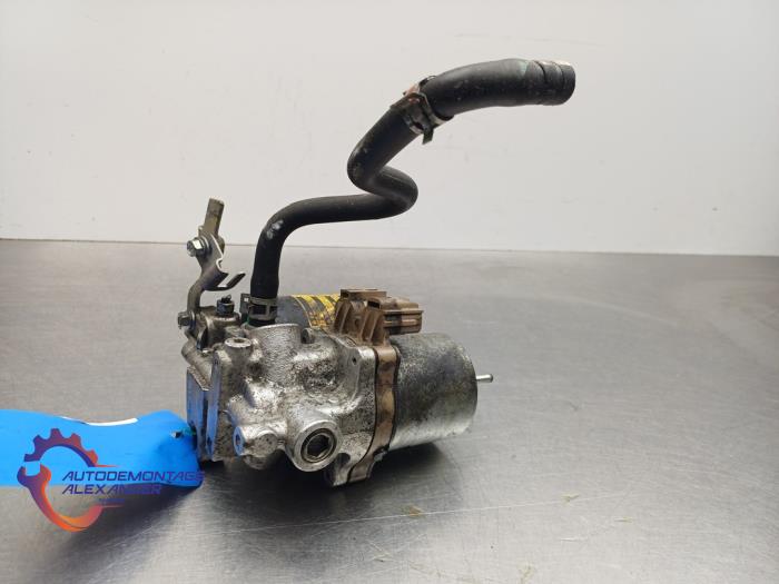 Used Power steering pump Volkswagen Polo VI (AW1) 1.0 TSI 12V BlueMotion Price on request offered by Alexander Autodemontage