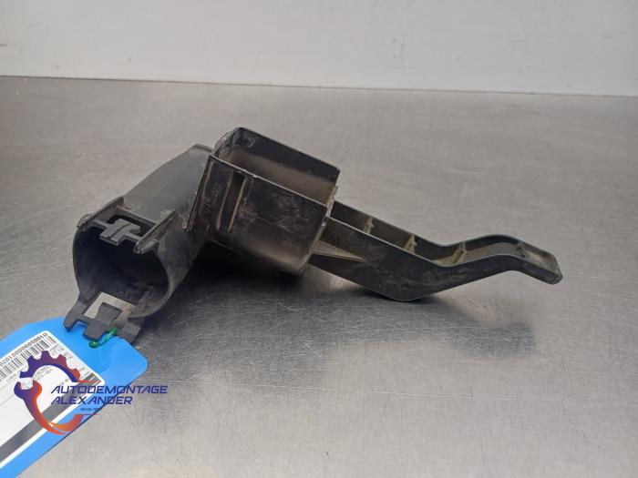 Usagé Divers Peugeot 208 I (CA/CC/CK/CL) 1.2 Vti 12V PureTech 82 Prix € 18,50 Prix TTC proposé par Alexander Autodemontage