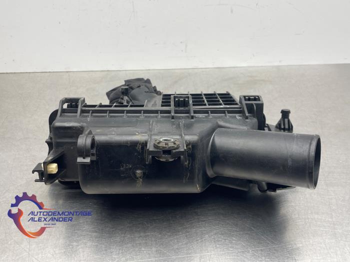 Gebrauchte Luftfiltergehäuse Nissan Micra (K13) 1.2 12V DIG-S Preis € 60,00 Mit Mehrwertsteuer angeboten von Alexander Autodemontage