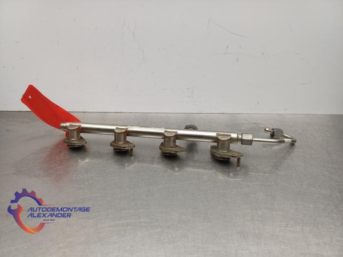 Usagé Système d'injection Mercedes A (W176) 1.6 A-180 16V Prix € 65,00 Prix TTC proposé par Alexander Autodemontage