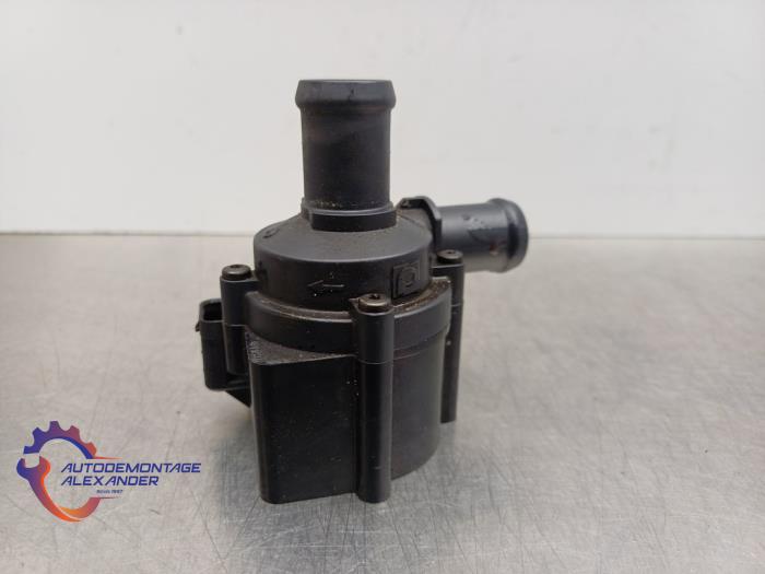 Begagnade Extra vattenpump Audi A4 Avant (B8) 1.8 TFSI 16V Pris € 24,99 Inklusive moms erbjuds av Alexander Autodemontage