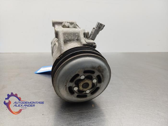 Usagé Compresseur de clim Toyota Auris (E18) 1.3 VVT-I 16V Prix € 80,01 Prix TTC proposé par Alexander Autodemontage