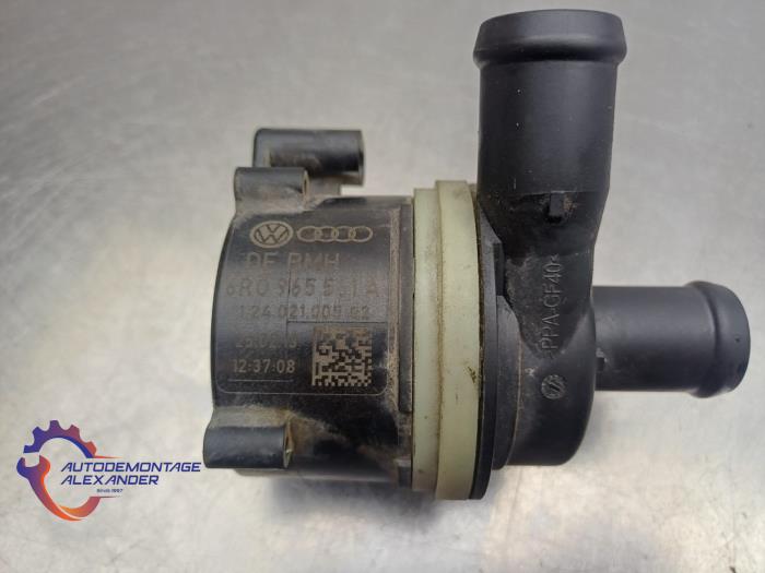Begagnade Extra vattenpump Volkswagen Polo V (6R) 1.6 TDI 16V 90 Pris € 29,95 Inklusive moms erbjuds av Alexander Autodemontage
