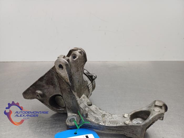 Spanrolle multiriem van een Nissan Micra (K13) 1.2 12V DIG-S 2015