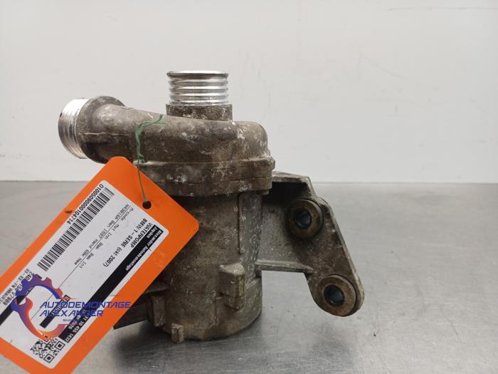 Usagé Pompe à eau BMW 1 serie (E87/87N) 116i 1.6 16V Prix sur demande proposé par Alexander Autodemontage