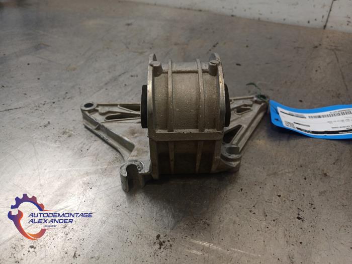 Used Engine mount Porsche Cayman (987) 3.4 S 24V Price on request offered by Alexander Autodemontage