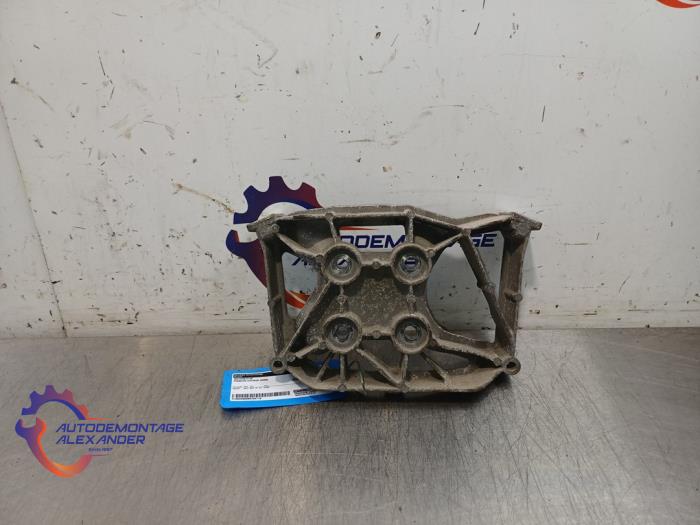 Used Engine mount Porsche Cayman (987) 3.4 S 24V Price on request offered by Alexander Autodemontage