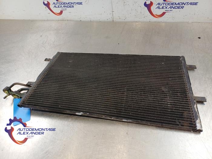 Usagé Condenseur de climatisation Ford Focus 2 Wagon 1.6 TDCi 16V 110 Prix € 30,00 Prix TTC proposé par Alexander Autodemontage
