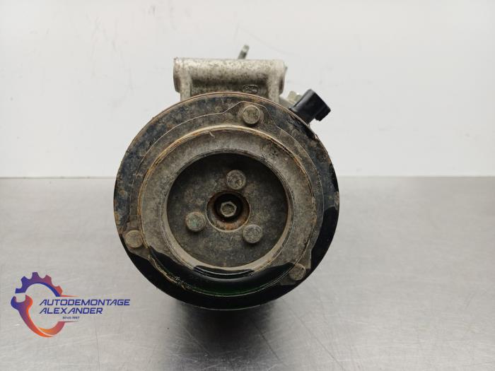 Usagé Pompe clim Ford Focus 4 1.0 Ti-VCT EcoBoost 12V 100 Prix € 80,01 Prix TTC proposé par Alexander Autodemontage