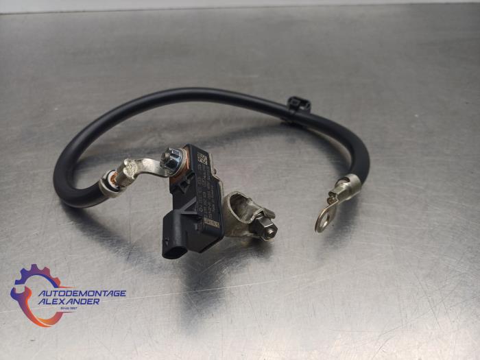 Begagnade Batterisensor Mercedes C (W205) C-180 1.6 16V Pris € 169,99 Inklusive moms erbjuds av Alexander Autodemontage
