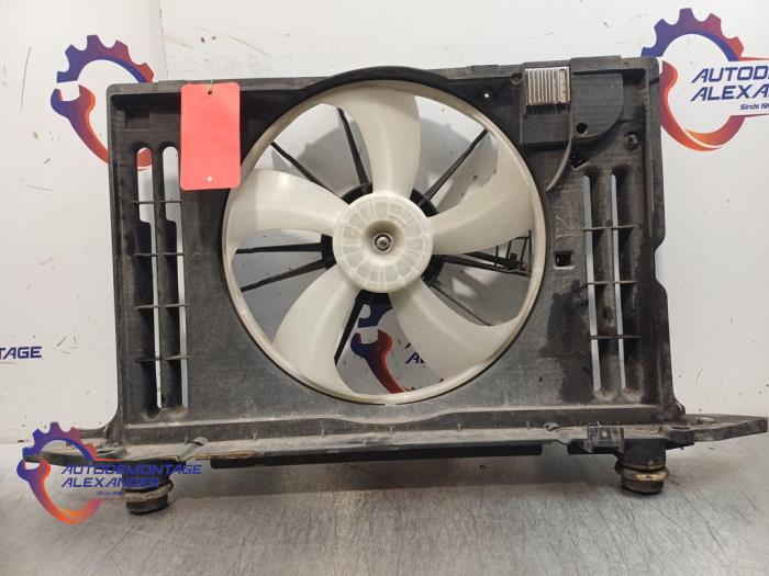 Gebrauchte Ventildeckeldichtung Toyota Auris (E18) 1.3 VVT-I 16V Preis € 82,64 Mit Mehrwertsteuer angeboten von Alexander Autodemontage