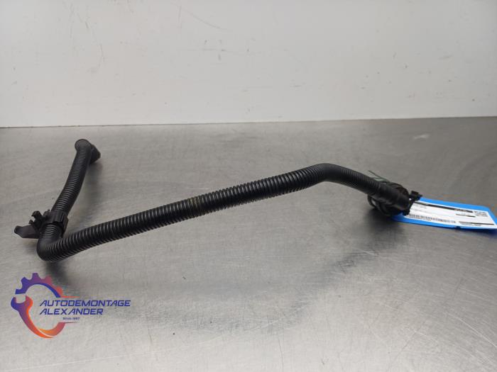 Usagé Ventilation carter Opel Astra J GTC (PD2/PF2) 1.4 Turbo 16V ecoFLEX 140 Prix € 45,00 Prix TTC proposé par Alexander Autodemontage