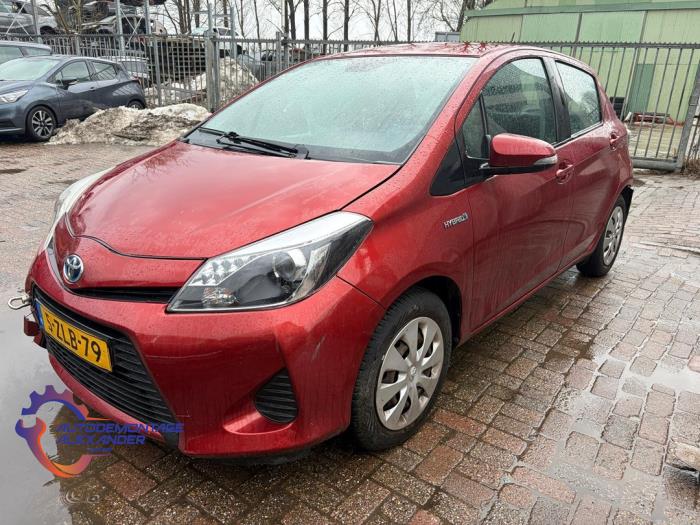 Używane Chlodnica Toyota Yaris III (P13) 1.5 16V Hybrid Cena € 79,99 Z VAT oferowane przez Alexander Autodemontage