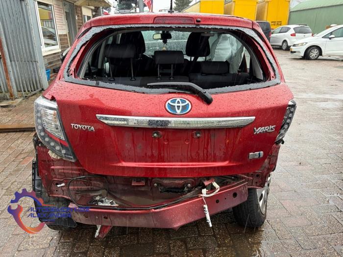 Gebrauchte Auspuff Enddämpfer Toyota Yaris III (P13) 1.5 16V Hybrid Preis € 129,99 Mit Mehrwertsteuer angeboten von Alexander Autodemontage