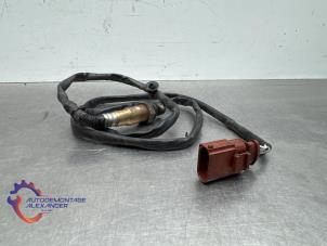 Lambda probe from a Volkswagen Touareg (7PA/PH) 3.0 V6 24V TSI Hybrid 2014