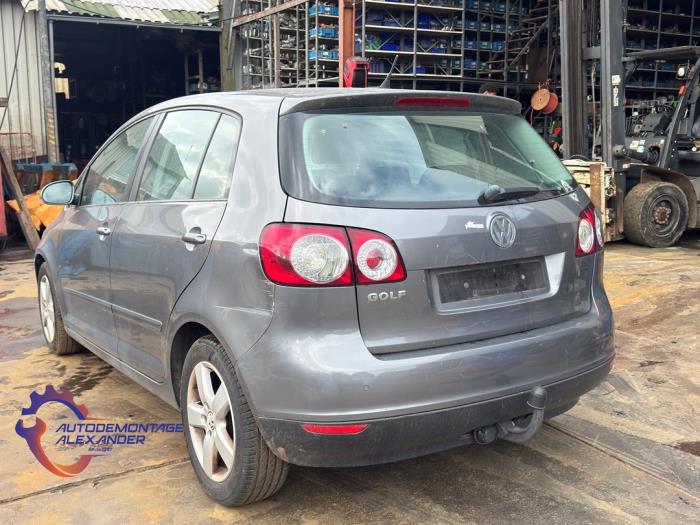 Używane Podsufitka Volkswagen Golf Plus (5M1/1KP) 1.4 TSI 140 16V Cena € 350,00 Procedura marży oferowane przez Alexander Autodemontage