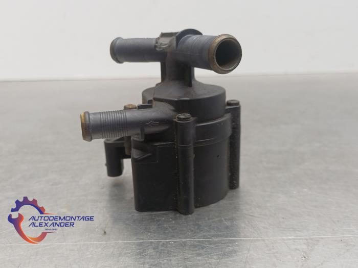 Begagnade Extra vattenpump Citroen C3 (SX/SW) 1.2 12V e-THP PureTech 110 Pris € 59,99 Inklusive moms erbjuds av Alexander Autodemontage