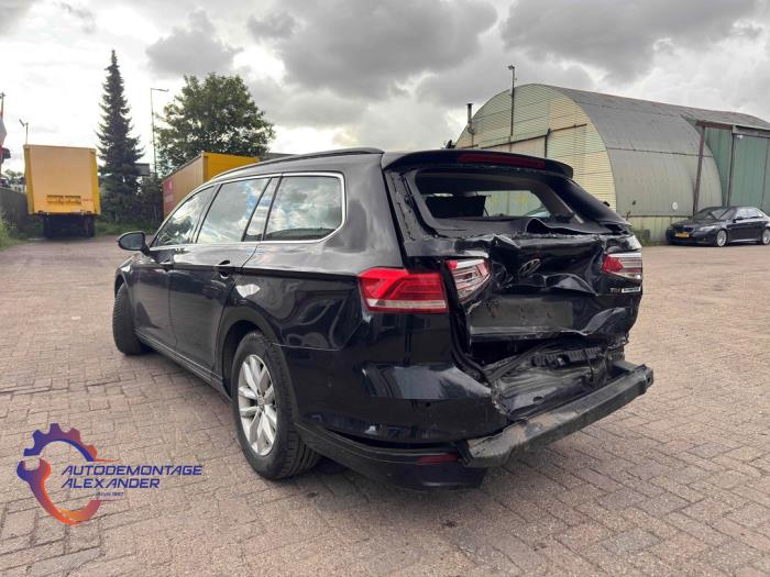 Usagé Train arrière complet Volkswagen Passat Variant (3G5) 1.6 TDI 16V Prix € 250,00 Règlement à la marge proposé par Alexander Autodemontage