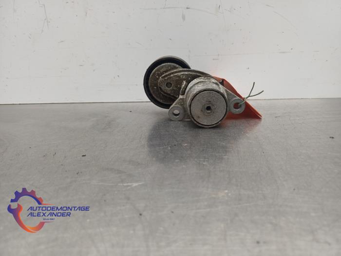 Usados Rodillo tensor correa múltiple Ford Fiesta 6 (JA8) 1.0 EcoBoost 12V 100 Precio € 24,95 IVA incluido ofrecido por Alexander Autodemontage