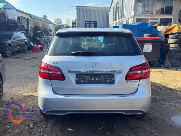 Gebrauchte Auspuff Enddämpfer Mercedes B (W246/W242) 1.6 B-180 BlueEFFICIENCY Turbo 16V Preis € 300,00 Margenregelung angeboten von Alexander Autodemontage