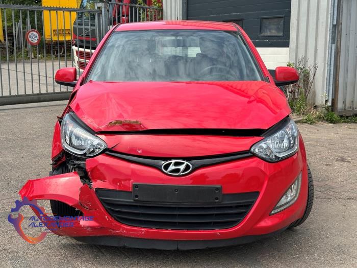 Klima Kondensor Hyundai i20, 2008 / 2015 1.2i 16V, Fließheck, Benzin, 1.248cc, 63kW (86pk), FWD, G4LA, 2012-03 / 2015-12, F5P7; F5P8 (Gebraucht)