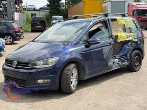 Motor van een Volkswagen Touran (5T1) 1.6 TDI SCR BlueMotion Technology 2016